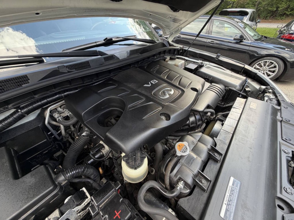 2017 INFINITI QX80 Image 14