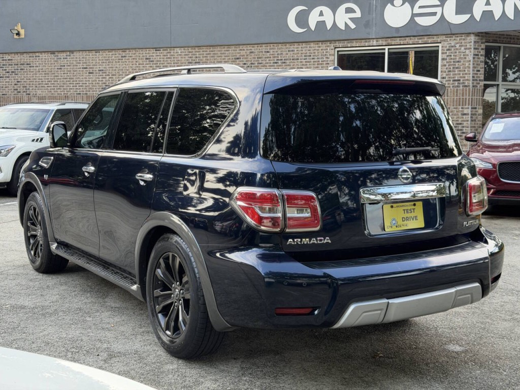 2017 Nissan Armada Image 2