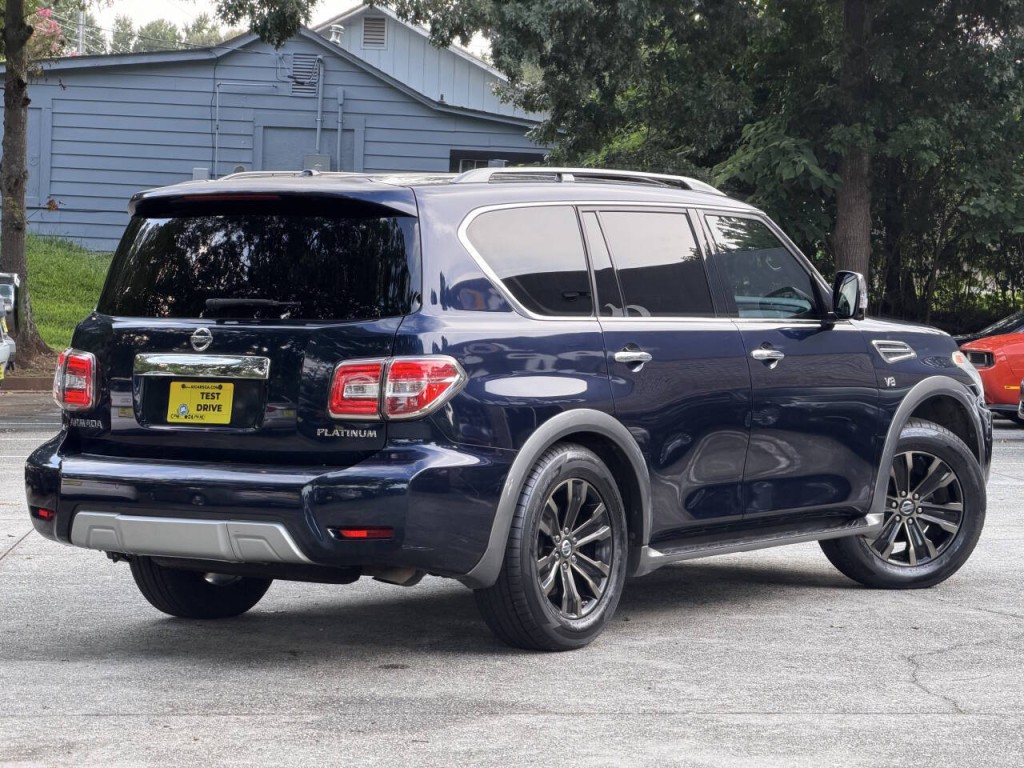 2017 Nissan Armada Image 28