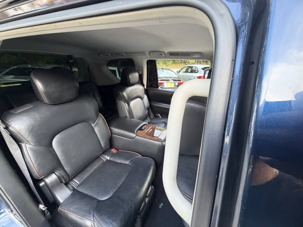 2017 Nissan Armada Image 31
