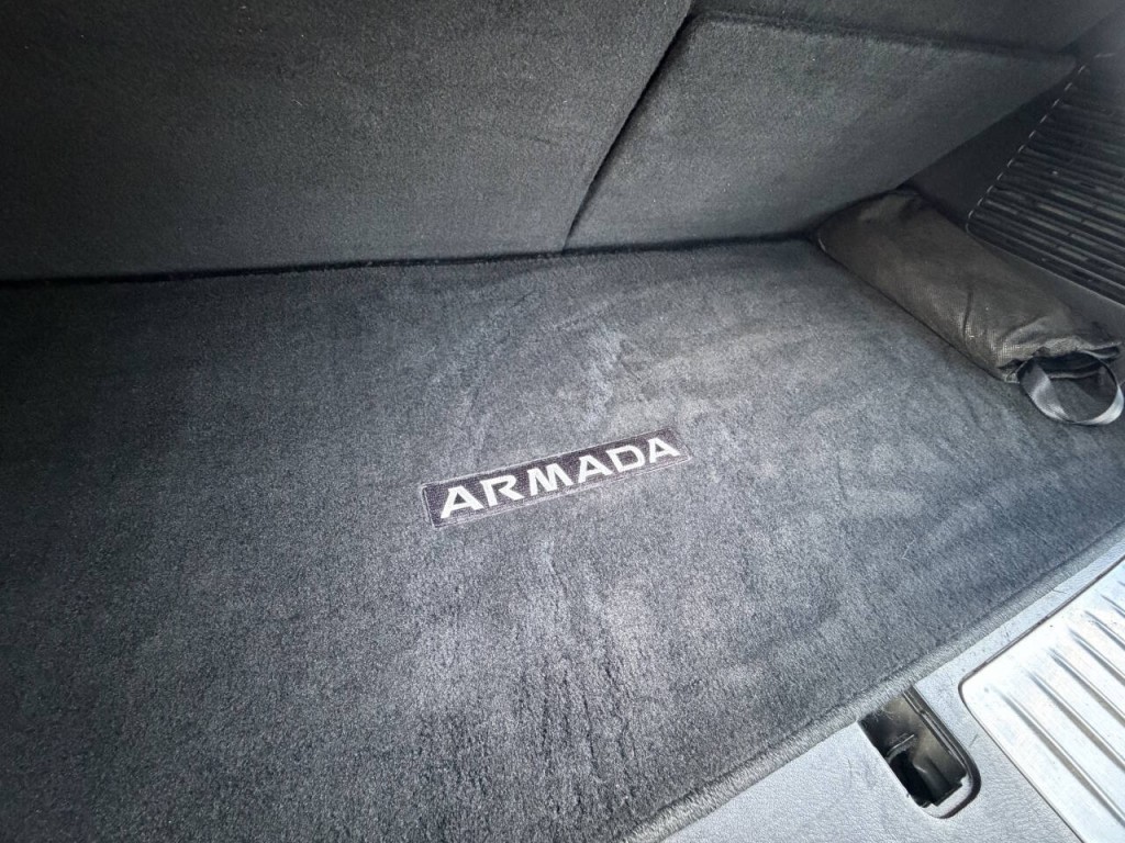 2017 Nissan Armada Image 43