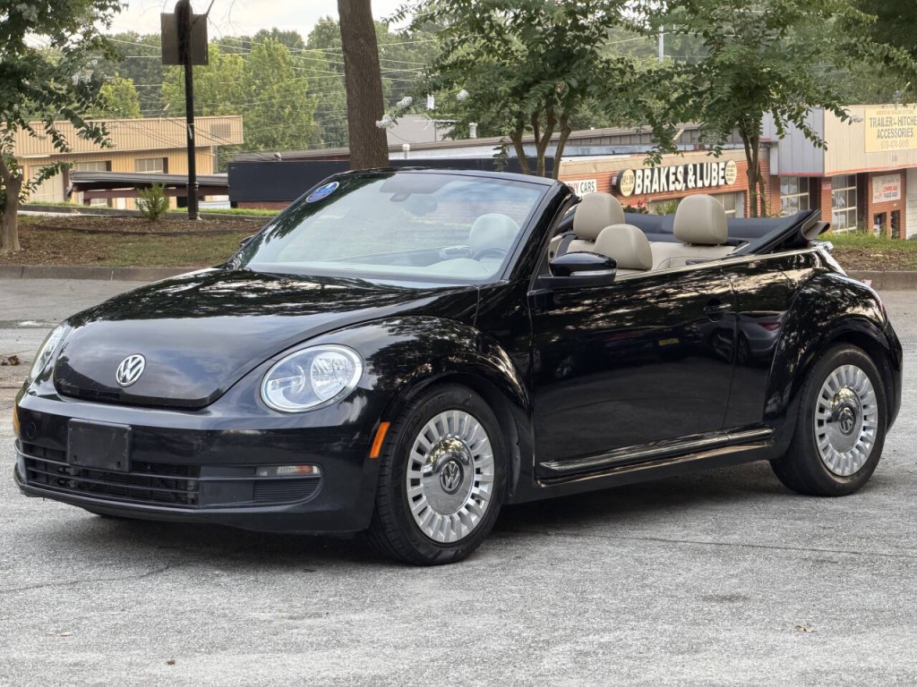 2016 Volkswagen Beetle Image 3