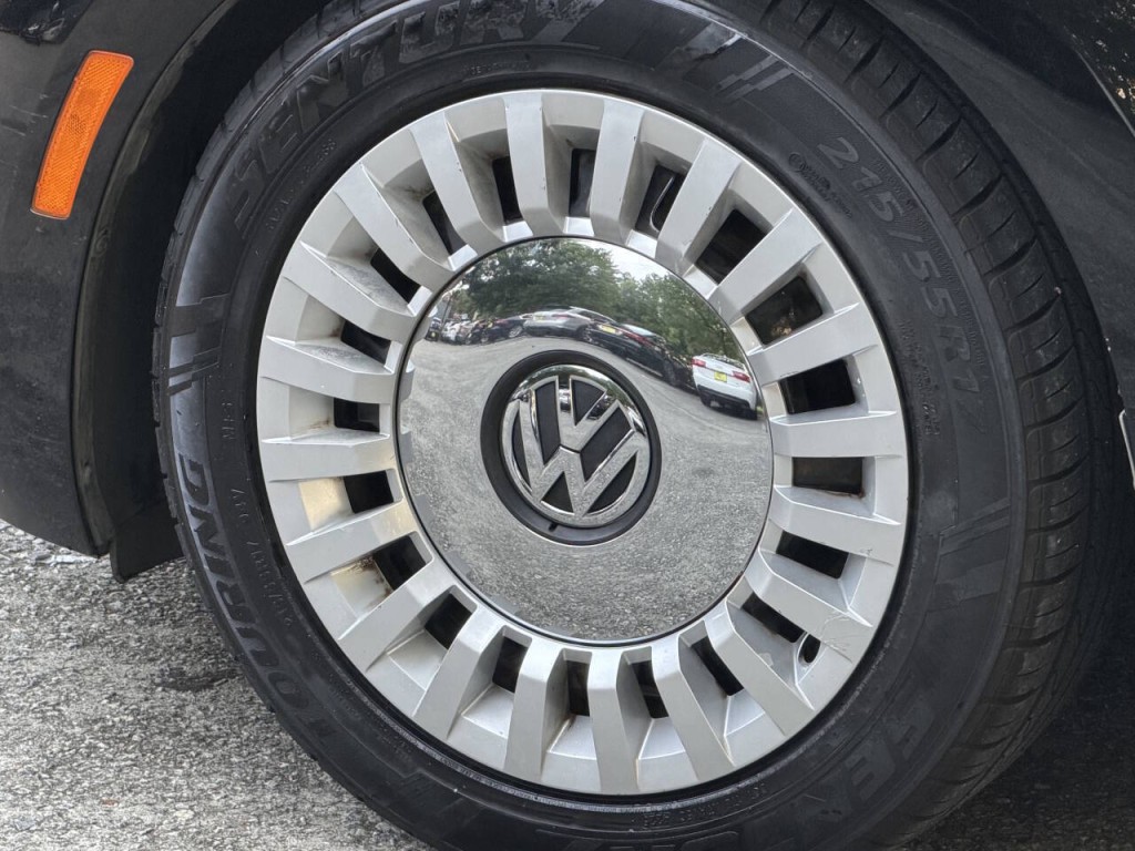 2016 Volkswagen Beetle Image 7
