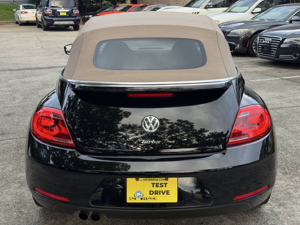 2016 Volkswagen Beetle Image 46