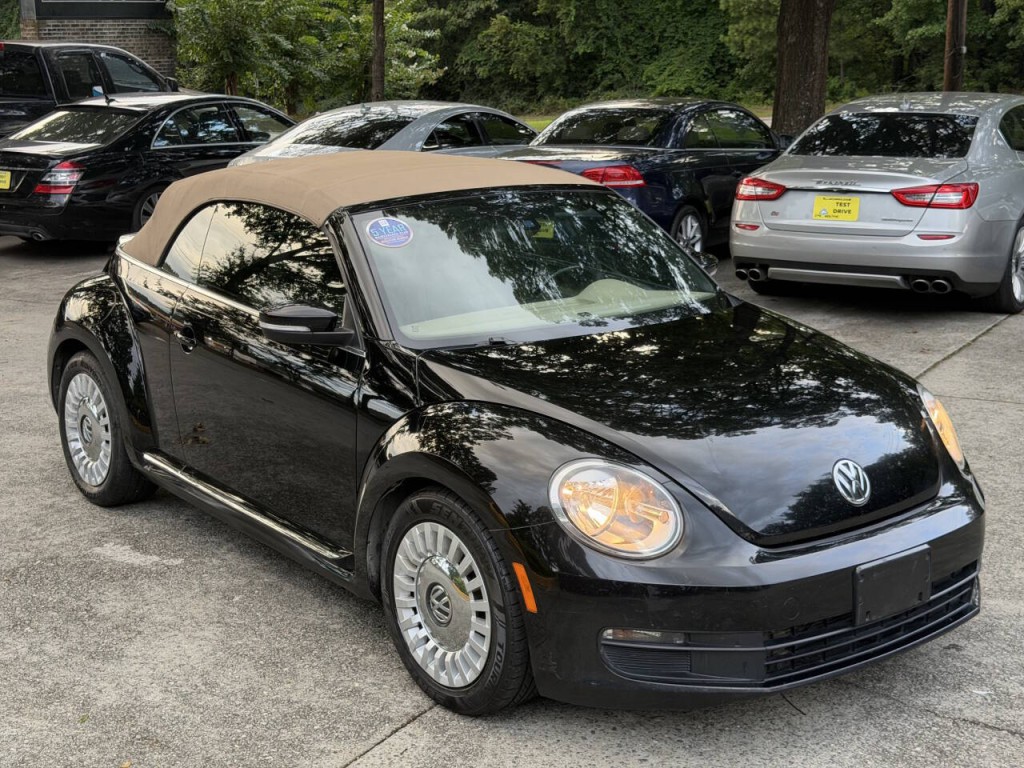 2016 Volkswagen Beetle Image 47