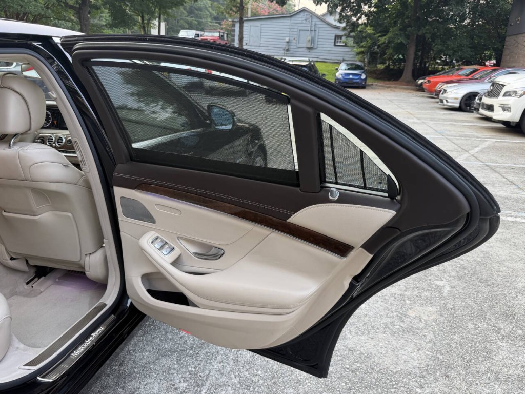 2015 Mercedes-Benz S-Class Image 36