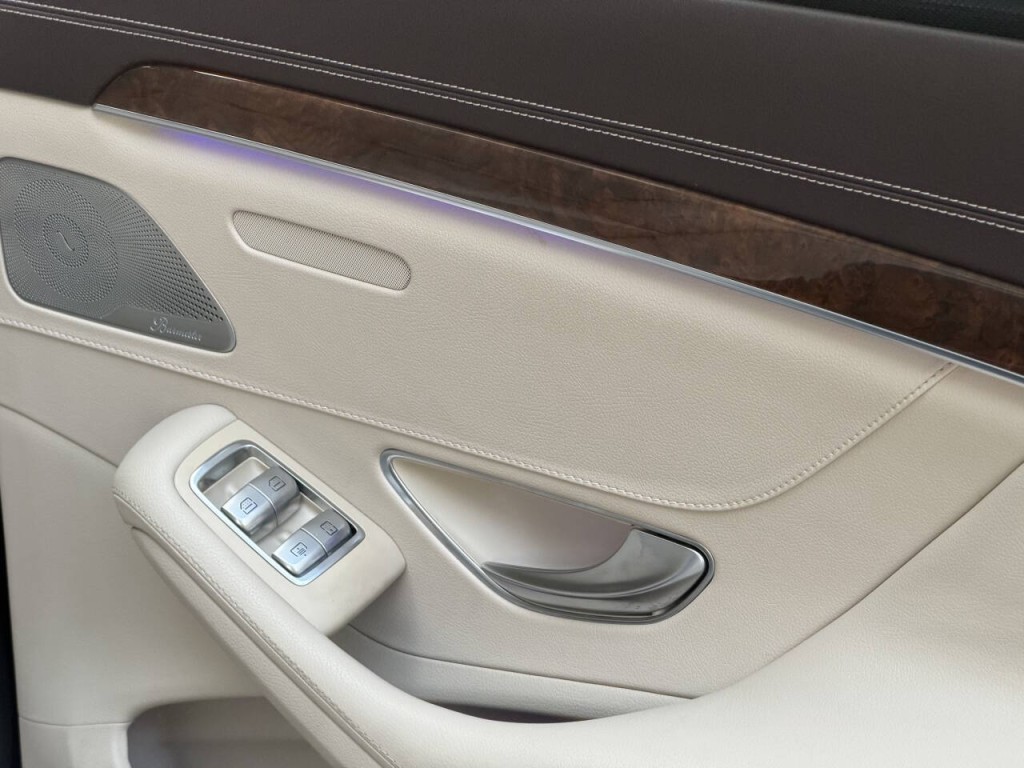 2015 Mercedes-Benz S-Class Image 37