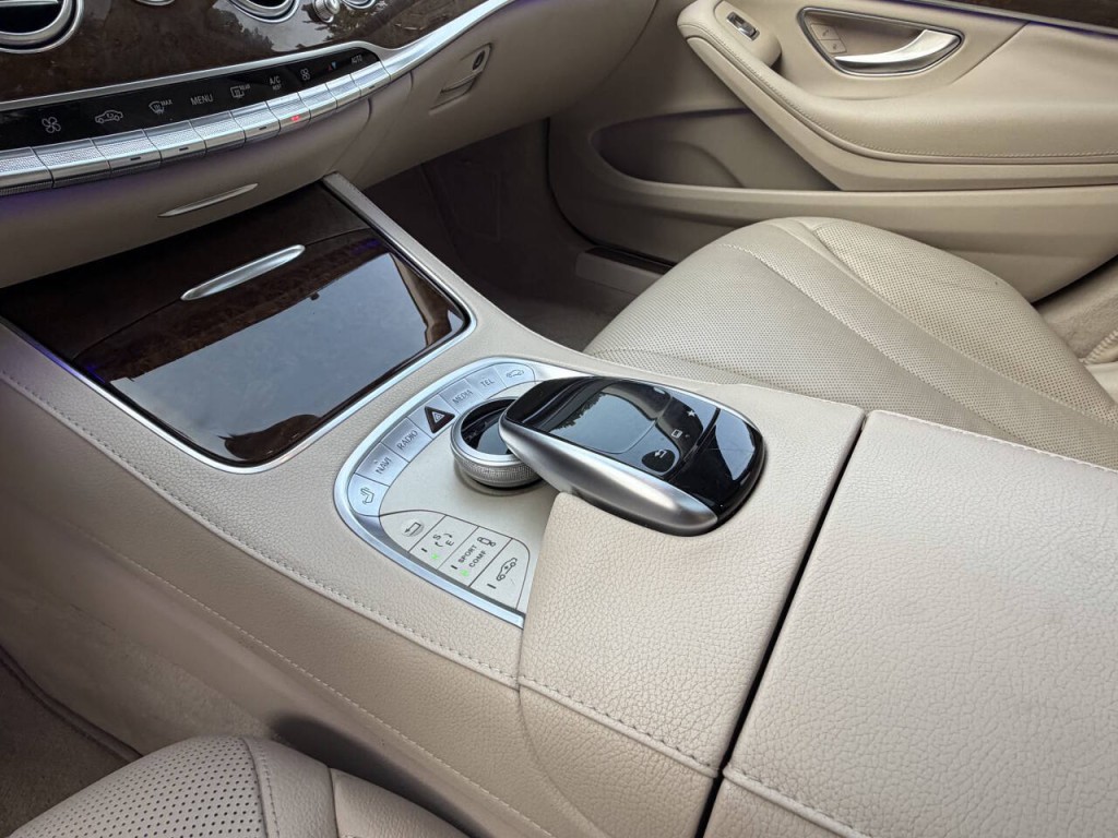 2015 Mercedes-Benz S-Class Image 54