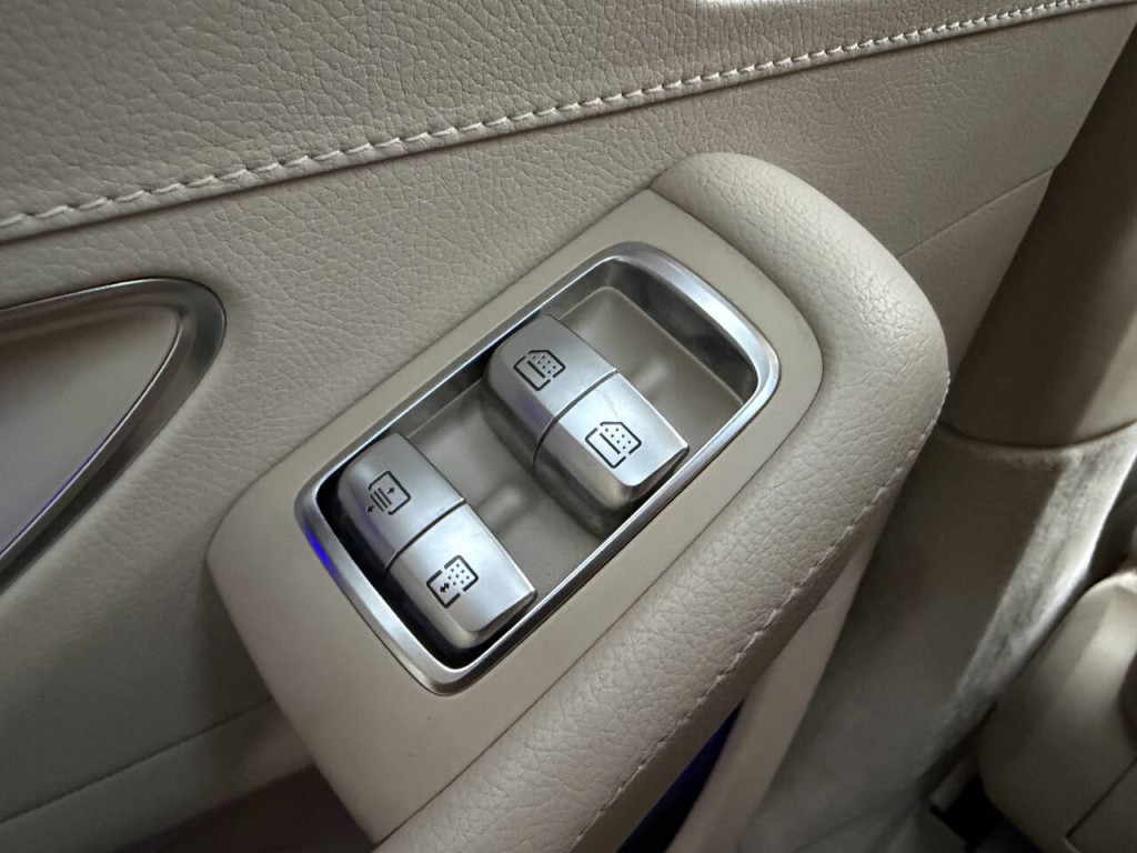 2015 Mercedes-Benz S-Class Image 65
