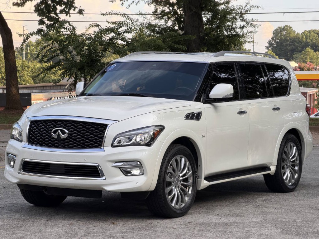 2017 INFINITI QX80 Image 8