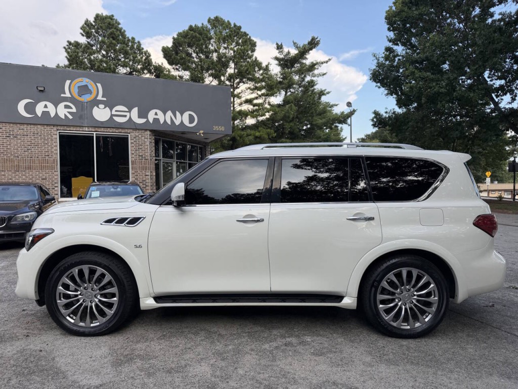 2017 INFINITI QX80 Image 12