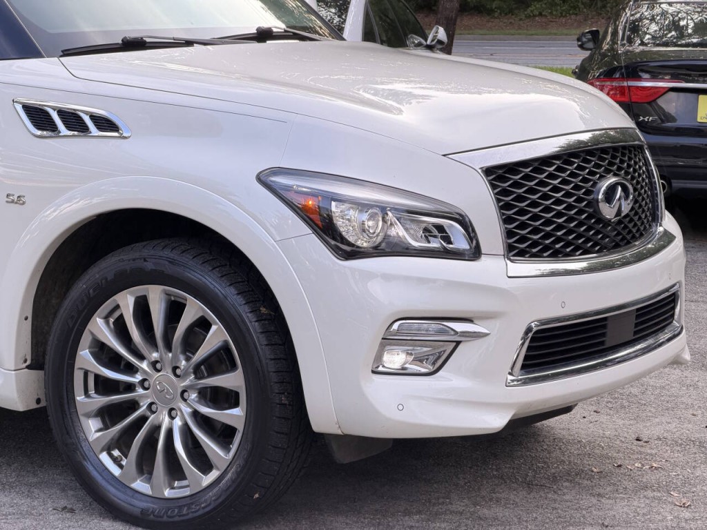 2017 INFINITI QX80 Image 14