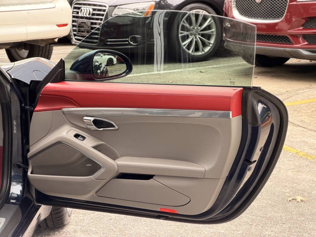 2012 Porsche 911 Image 10