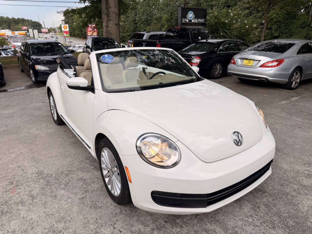 2014 Volkswagen Beetle Image 15
