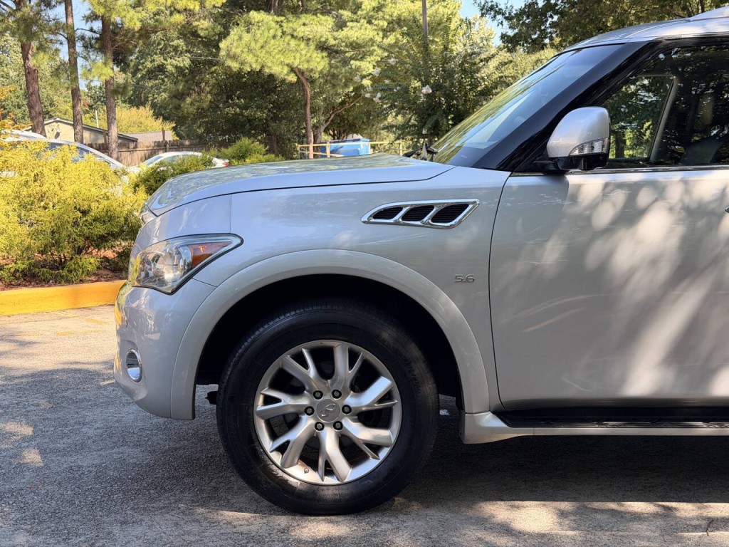 2014 INFINITI QX80 Image 7
