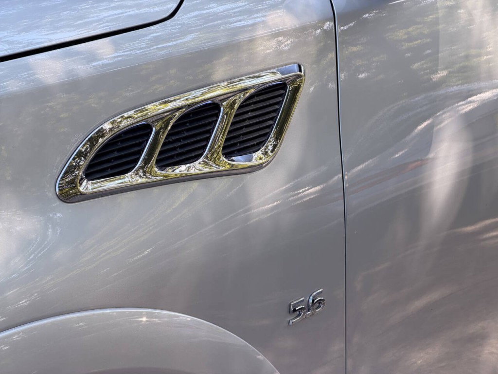 2014 INFINITI QX80 Image 13