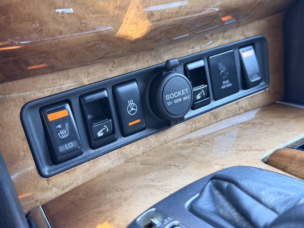 2014 INFINITI QX80 Image 26