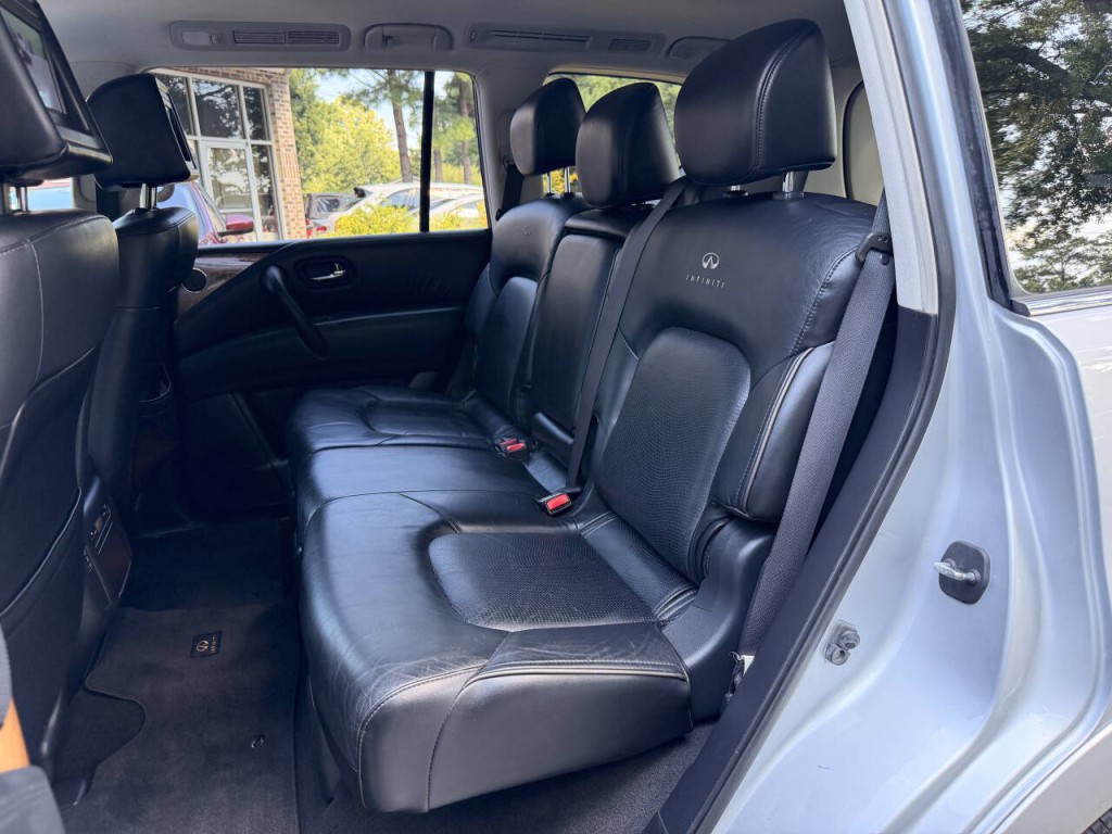 2014 INFINITI QX80 Image 29
