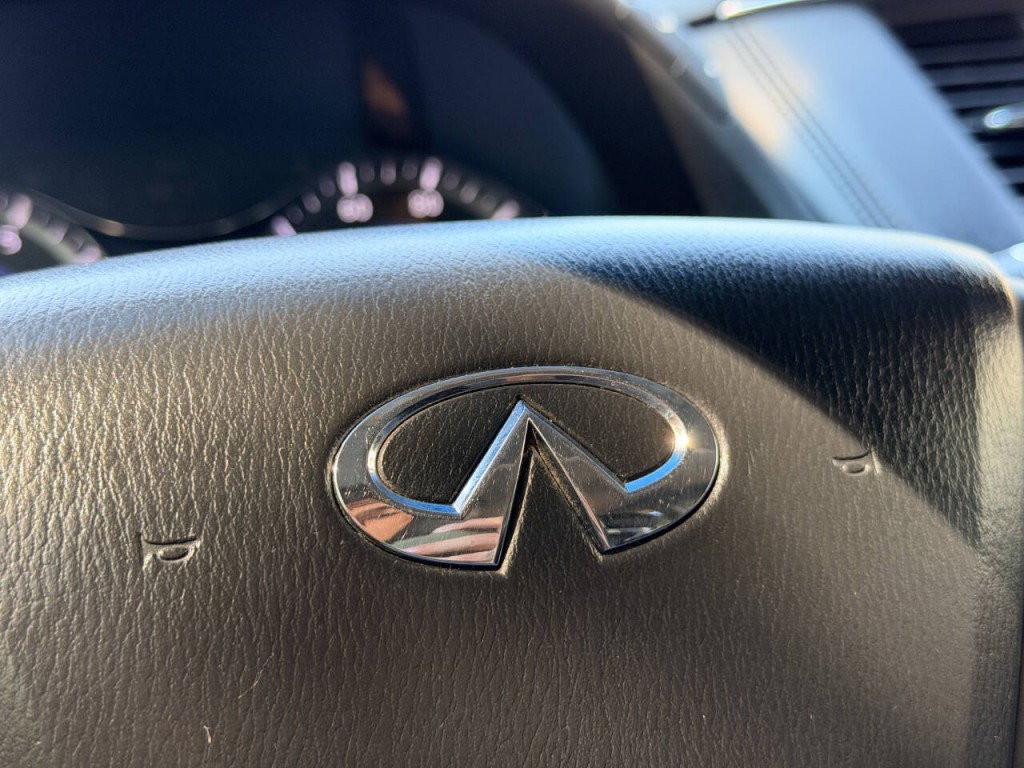 2014 INFINITI QX80 Image 34