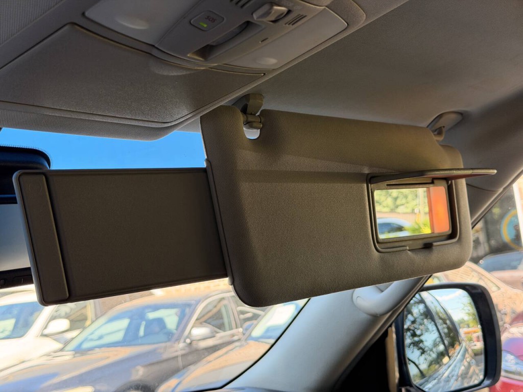 2014 INFINITI QX80 Image 37