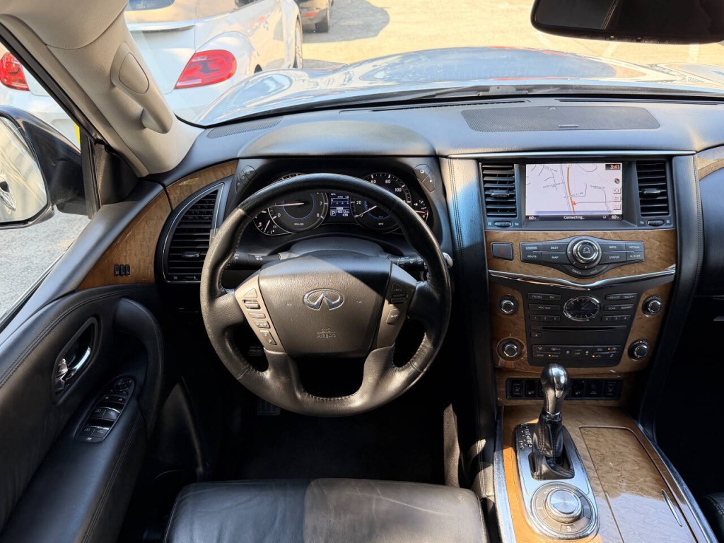 2014 INFINITI QX80 Image 43