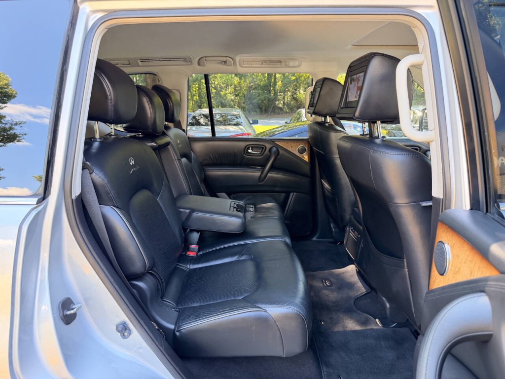 2014 INFINITI QX80 Image 47