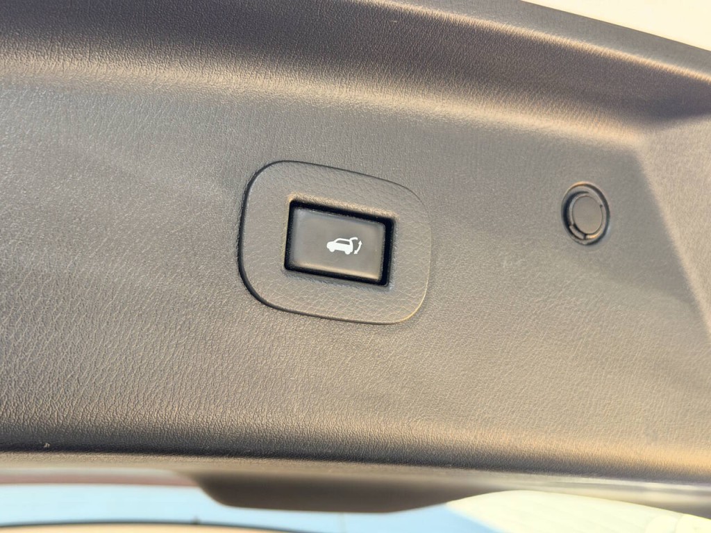 2014 INFINITI QX80 Image 48