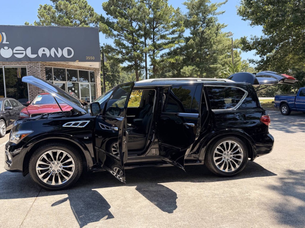2017 INFINITI QX80 Image 4