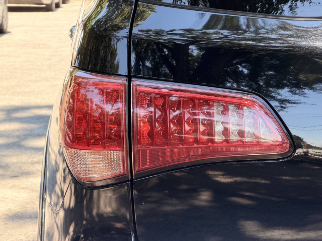 2017 INFINITI QX80 Image 53