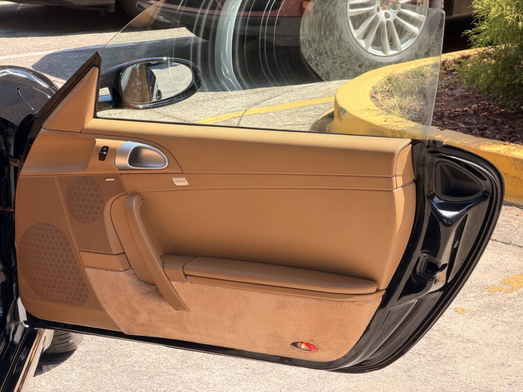 2006 Porsche 911 Image 25