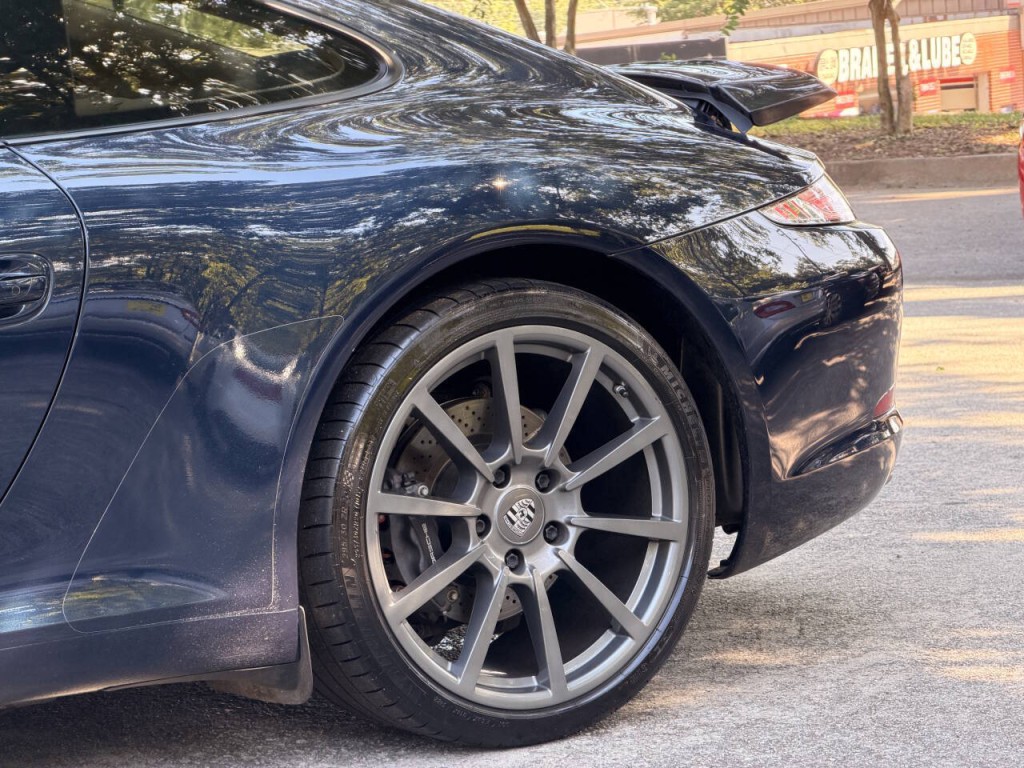 2014 Porsche 911 Image 11
