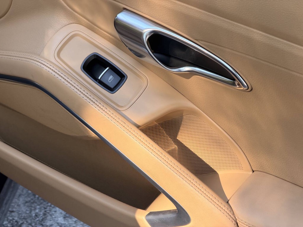 2014 Porsche 911 Image 20
