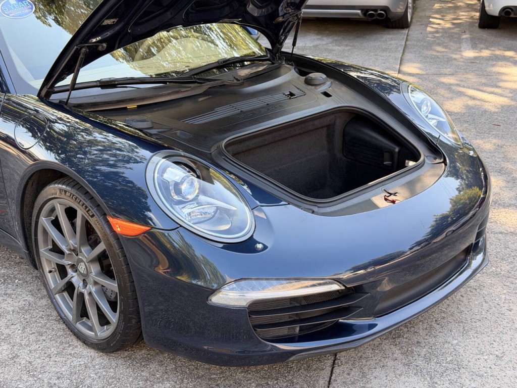 2014 Porsche 911 Image 28