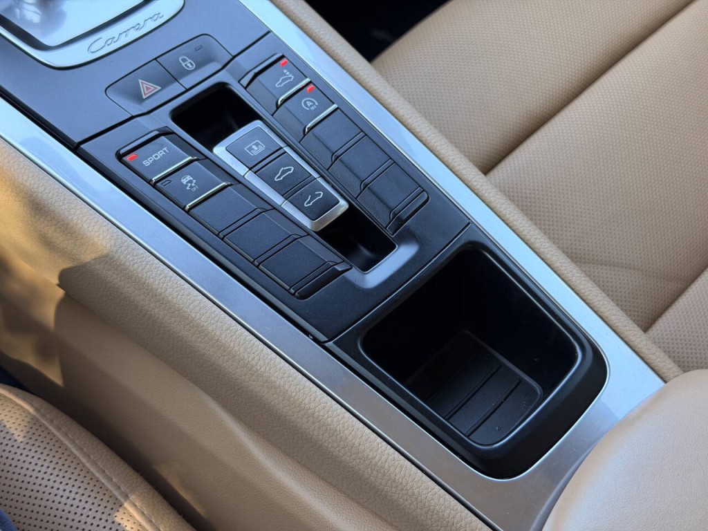 2014 Porsche 911 Image 44