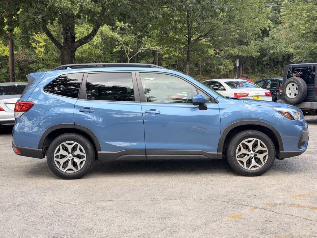 2020 Subaru Forester Image 8