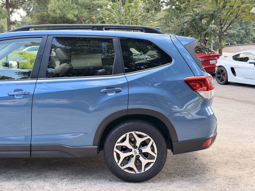 2020 Subaru Forester Image 9