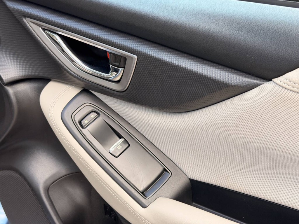 2020 Subaru Forester Image 17