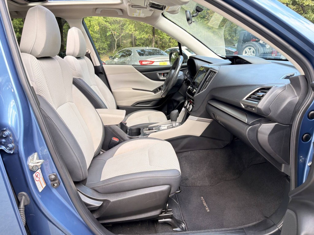2020 Subaru Forester Image 34