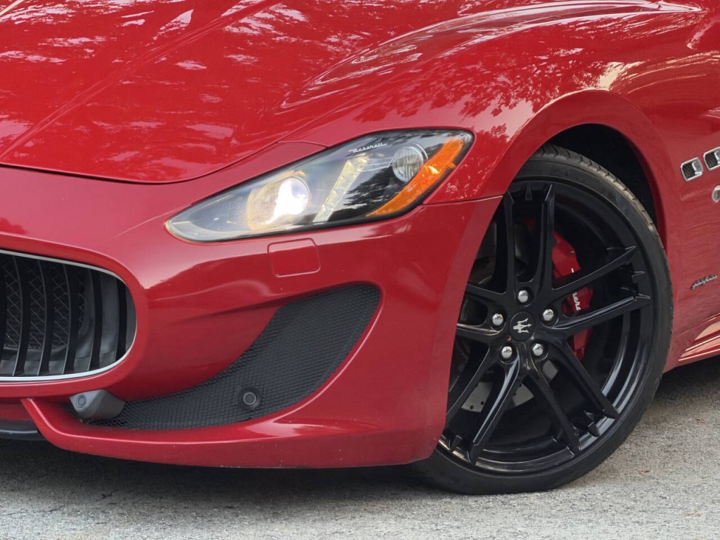 2015 Maserati GranTurismo Image 9