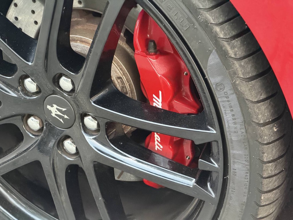 2015 Maserati GranTurismo Image 17