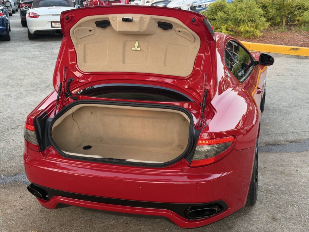 2015 Maserati GranTurismo Image 18