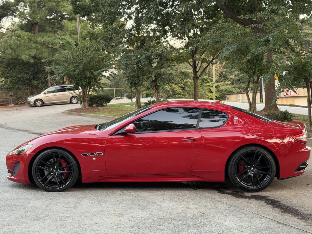 2015 Maserati GranTurismo Image 23