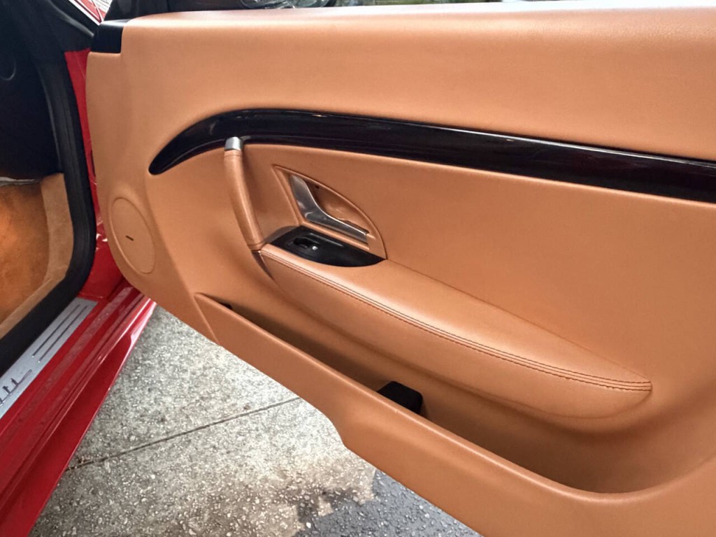 2015 Maserati GranTurismo Image 30