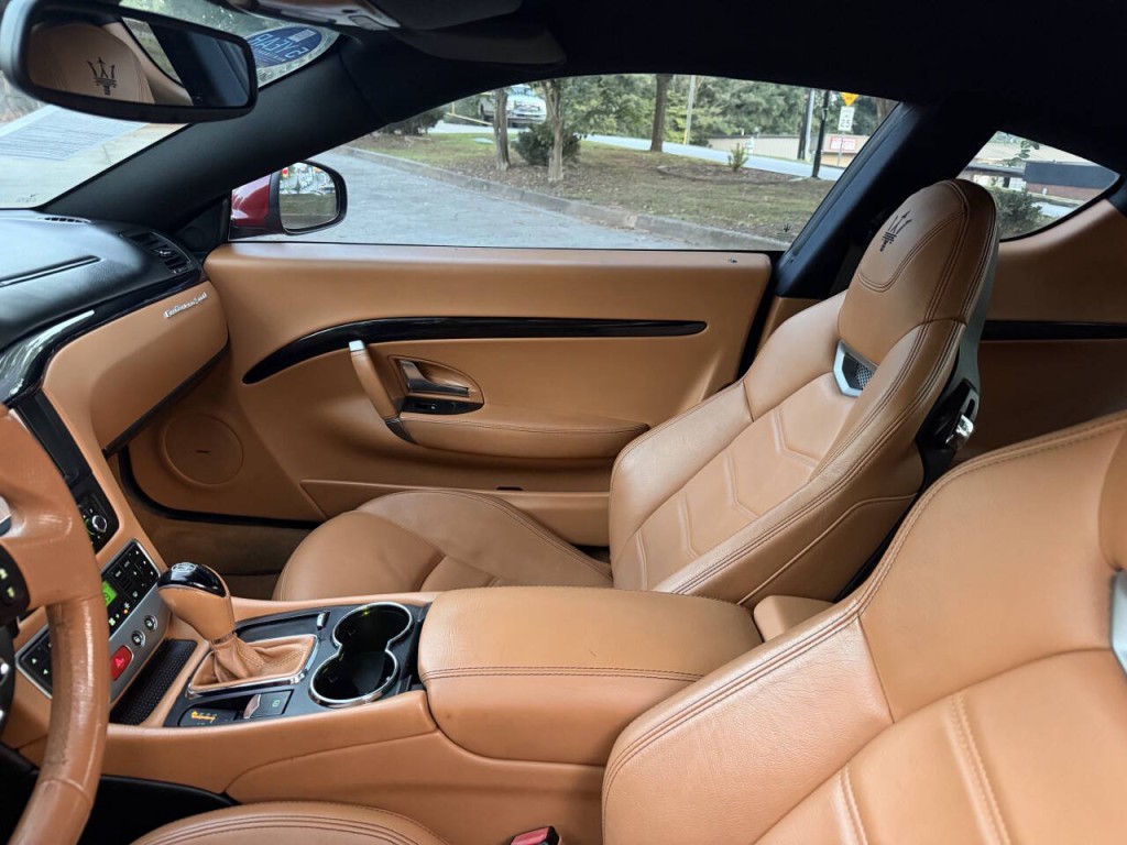 2015 Maserati GranTurismo Image 39