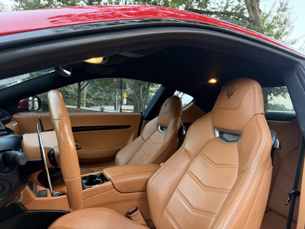 2015 Maserati GranTurismo Image 40