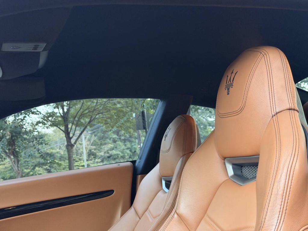 2015 Maserati GranTurismo Image 41