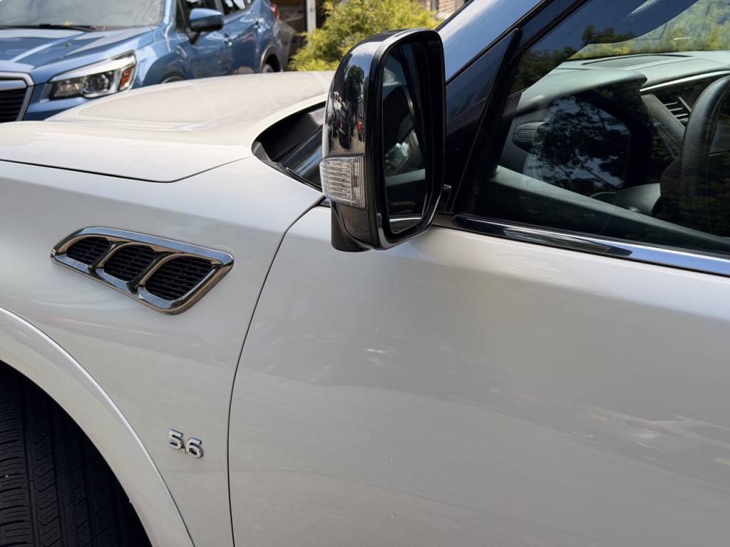 2015 INFINITI QX80 Image 6