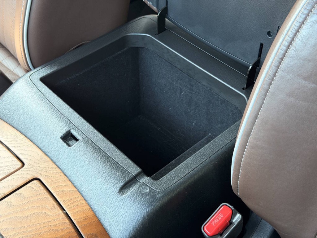 2015 INFINITI QX80 Image 56