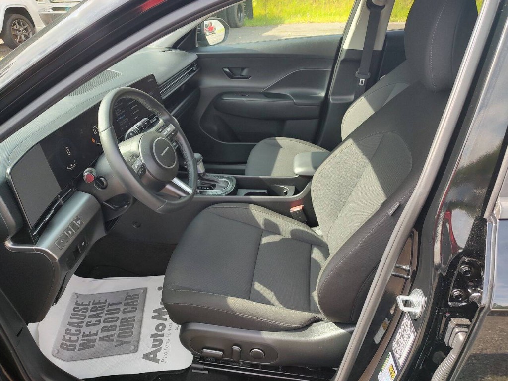 2024 Hyundai Kona Image 17
