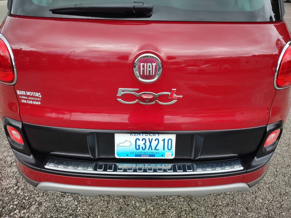 2016 FIAT 500L Image 14